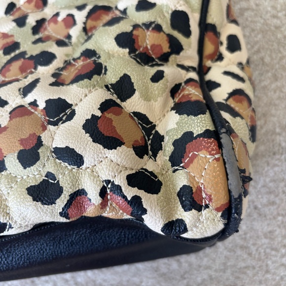 Betsey Johnson Cheetah Print Quilted Satchel Purse Shoulder Bag Y2K Retro Animal - Picture 14 of 16